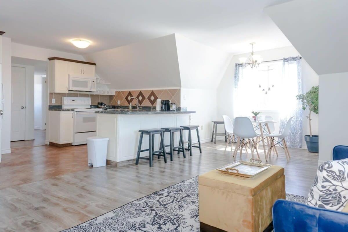 Amazing Location In Saint John 2 Bedroom Modern Parking New Buitenkant foto