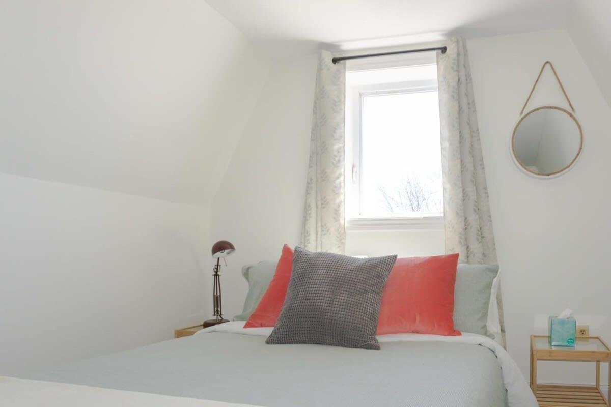 Amazing Location In Saint John 2 Bedroom Modern Parking New Buitenkant foto