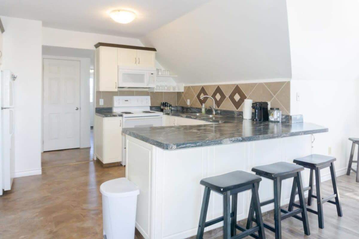 Amazing Location In Saint John 2 Bedroom Modern Parking New Buitenkant foto