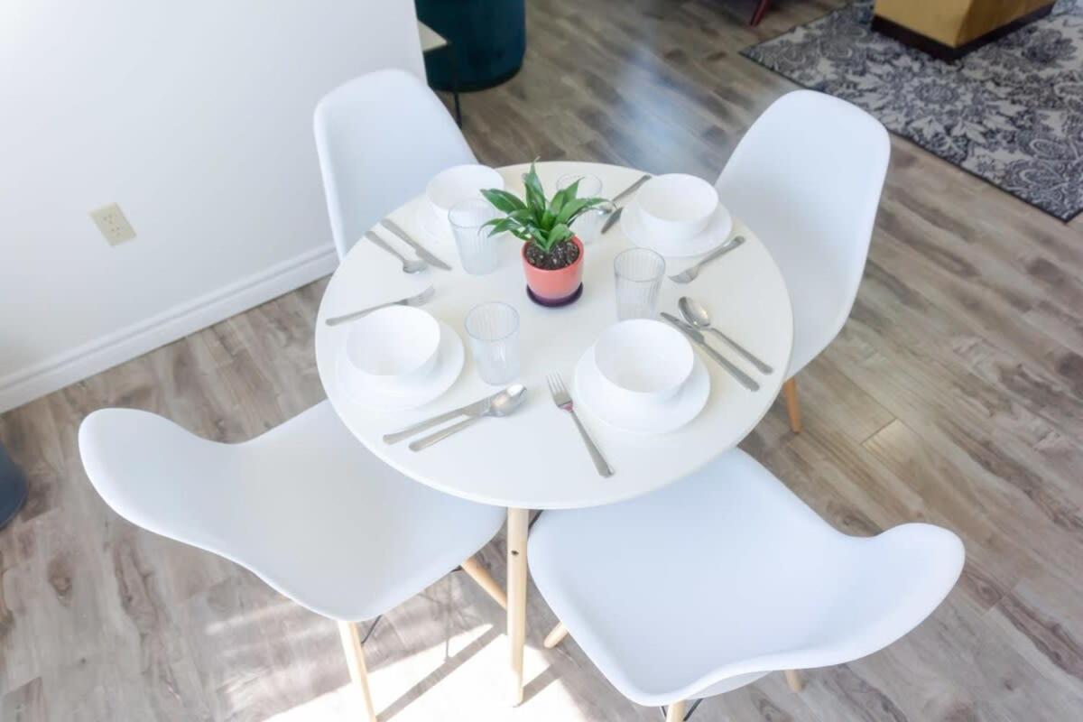 Amazing Location In Saint John 2 Bedroom Modern Parking New Buitenkant foto