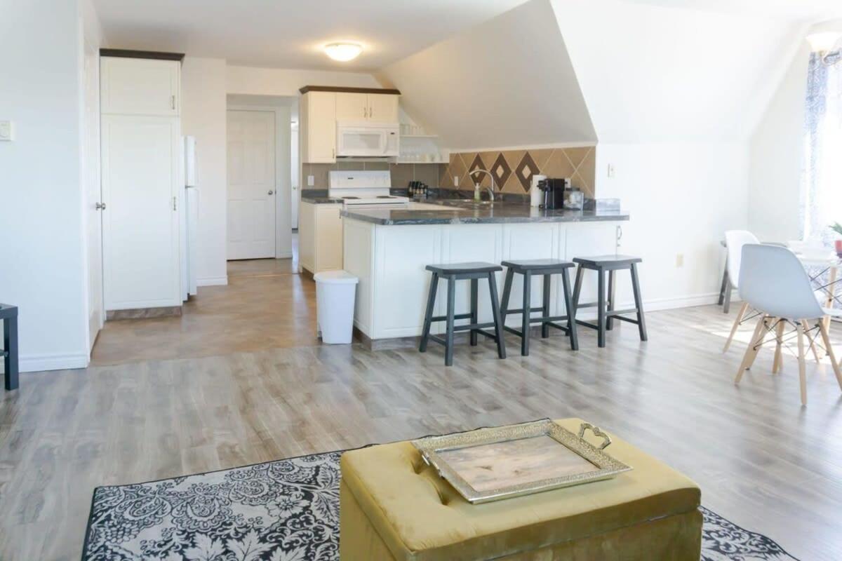 Amazing Location In Saint John 2 Bedroom Modern Parking New Buitenkant foto